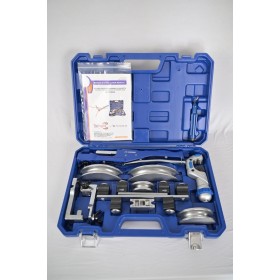 ΚΑΣΕΤΙΝΑ ΚΟΥΡΜΠΑΔΟΡΟΣ ΜΑΖΙ ΜΕ ΣΩΛΗΝΟΚΟΦΤΗ 